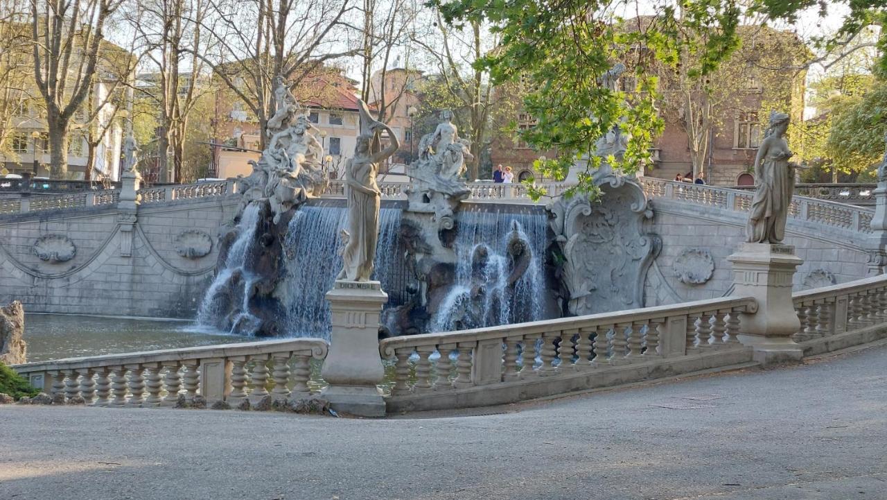 Lucrece Holiday Apartment Turin Exteriör bild