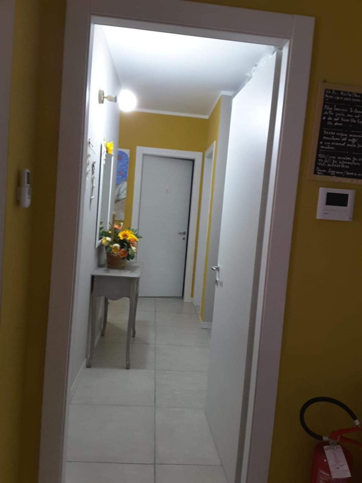 Lucrece Holiday Apartment Turin Exteriör bild